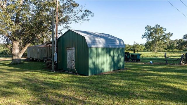 569 N Smokey Cove Road, Singer, LA 70660