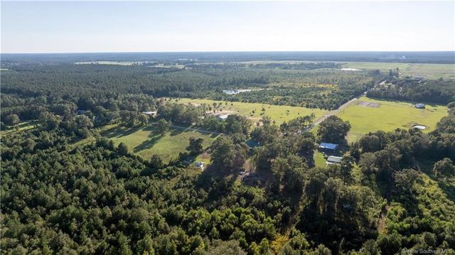 569 N Smokey Cove Road, Singer, LA 70660