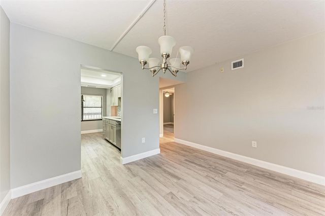 515 30TH AVENUE W H201, Bradenton, FL 34205