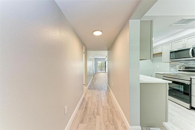 515 30TH AVENUE W H201, Bradenton, FL 34205