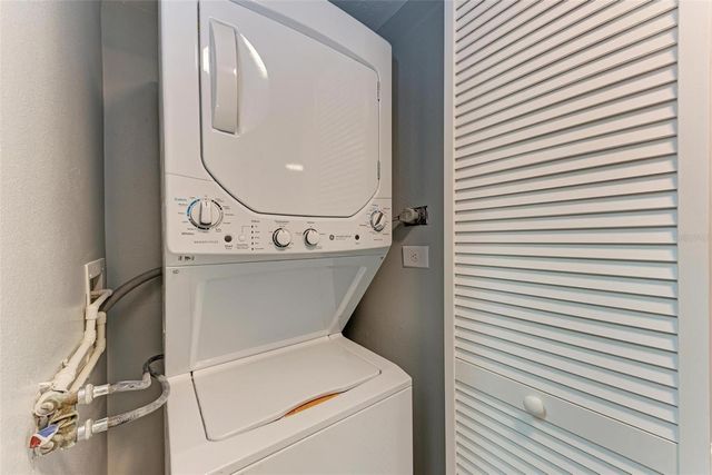 515 30TH AVENUE W H201, Bradenton, FL 34205