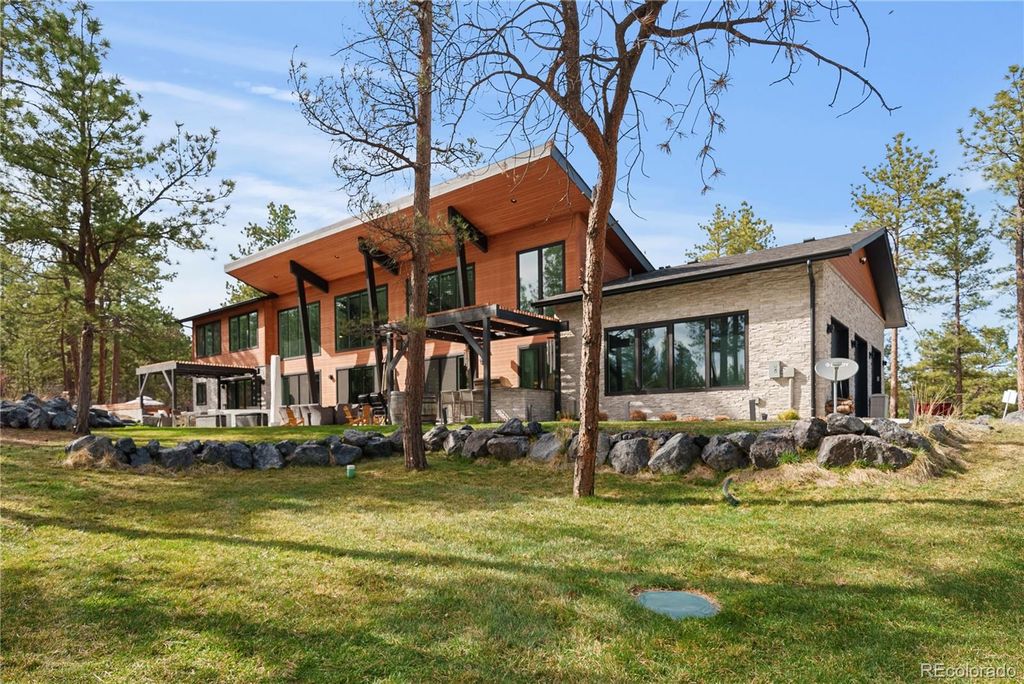 1188 Sky View Lane, Larkspur, CO 80118
