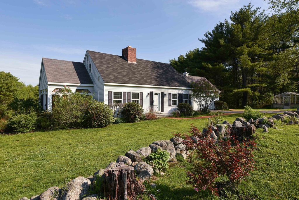 5 Carol Lane, Meredith, NH 03253