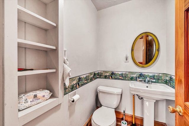 1844 Blenheim RD, Roanoke, VA 24015