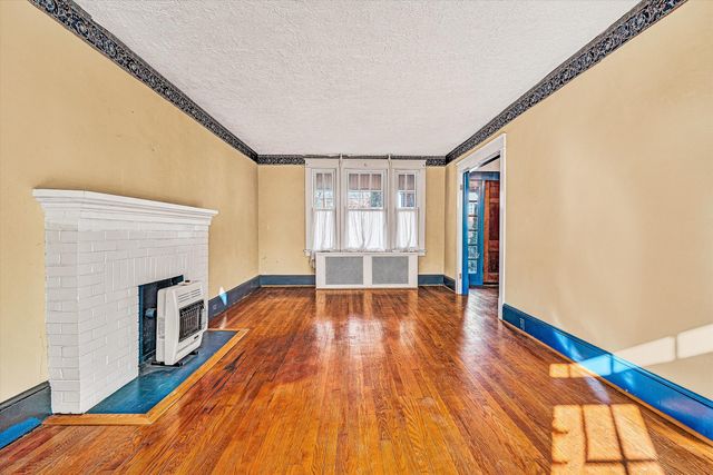 1844 Blenheim RD, Roanoke, VA 24015