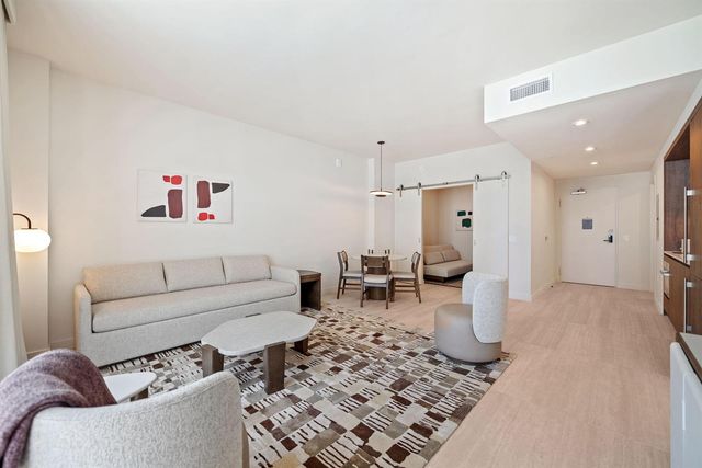 1611 SW 2nd Avenue 702, Miami, FL 33129