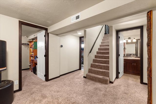 8504 E Mansfield Ave, Spokane, WA 99212