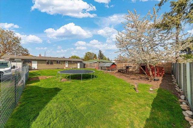 8504 E Mansfield Ave, Spokane, WA 99212