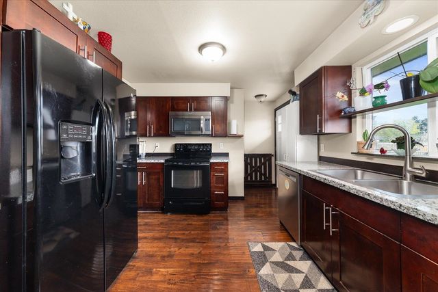 8504 E Mansfield Ave, Spokane, WA 99212