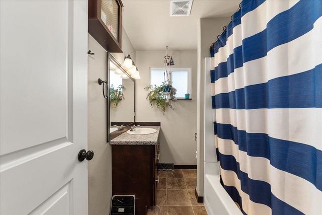 8504 E Mansfield Ave, Spokane, WA 99212