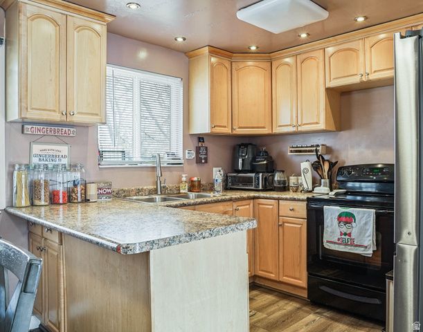 2178 W ARTHUR DR, West Jordan, UT 84084