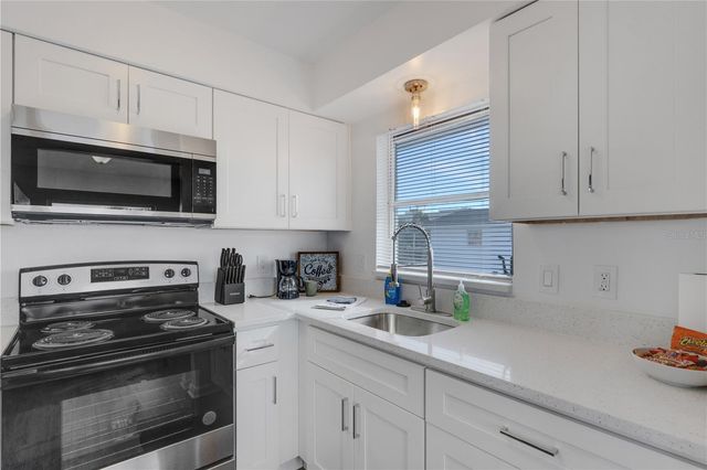 210 ALBEE ROAD W, Nokomis, FL 34275