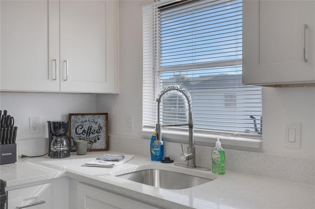 210 ALBEE ROAD W, Nokomis, FL 34275