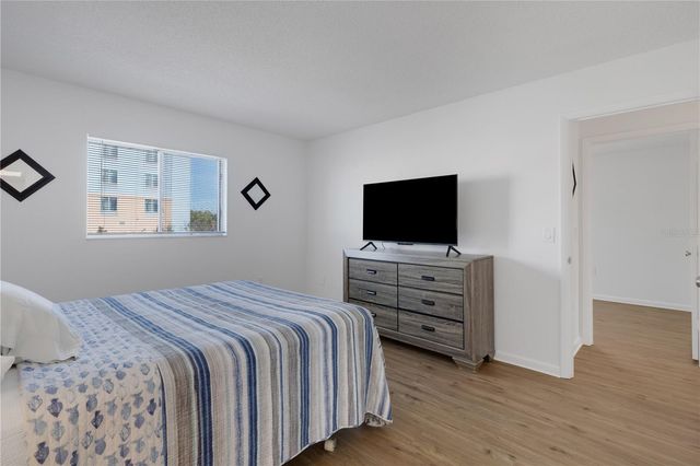 210 ALBEE ROAD W, Nokomis, FL 34275