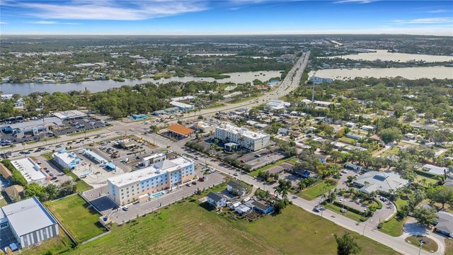 210 ALBEE ROAD W, Nokomis, FL 34275
