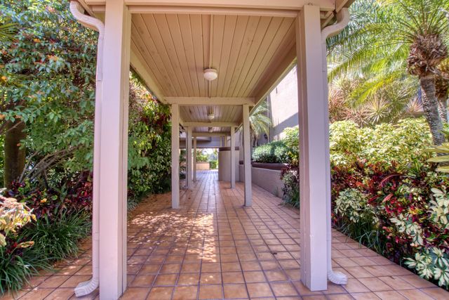 4657 Fountains Drive S 206, Greenacres, FL 33467