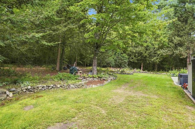 5 John Lane, Merrimack, NH 03054
