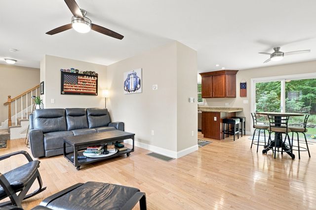 5 John Lane, Merrimack, NH 03054