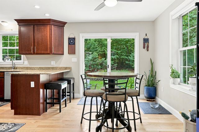 5 John Lane, Merrimack, NH 03054