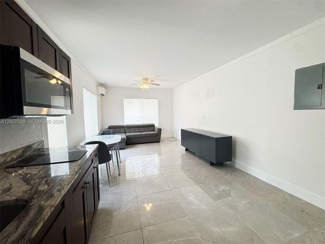 1631 NW 3 St 1, Miami, FL 33125