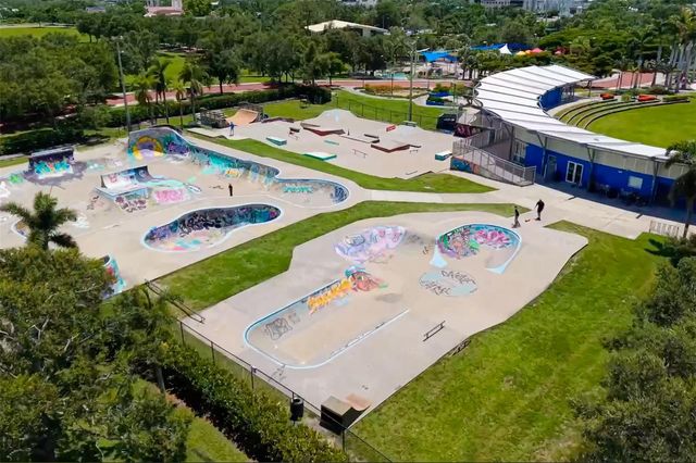 2155 WOOD STREET A14, Sarasota, FL 34237