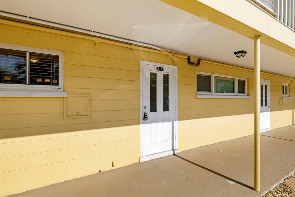 2155 WOOD STREET A14, Sarasota, FL 34237