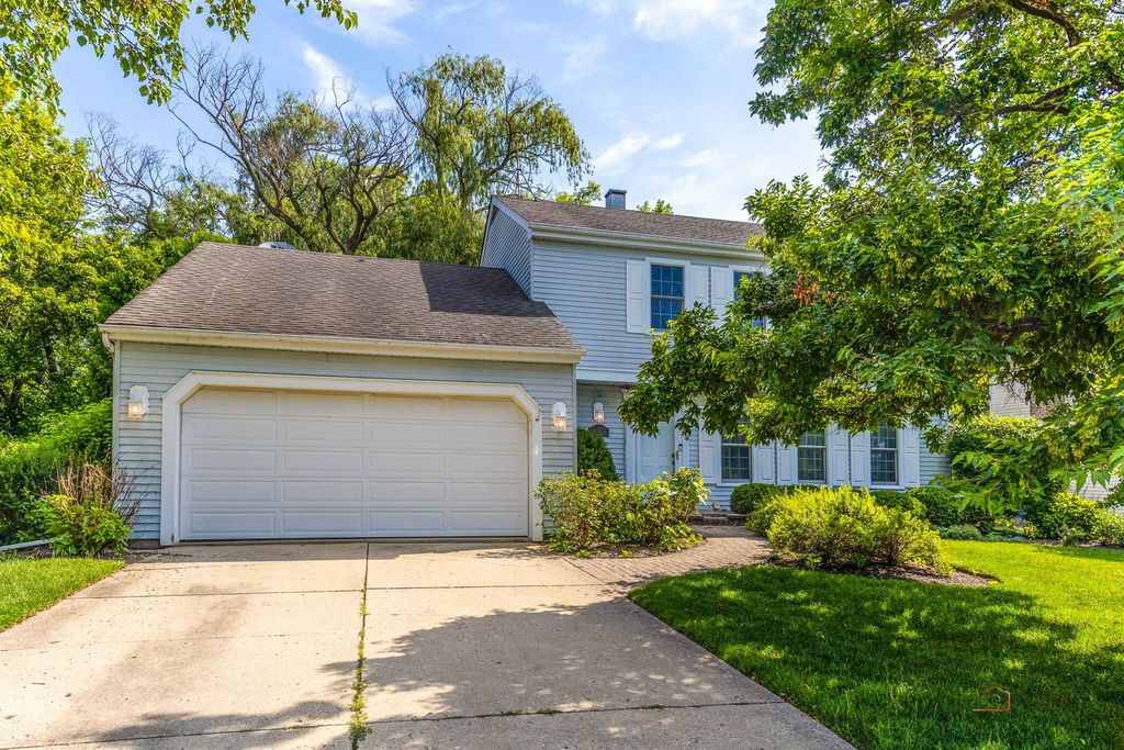 1338 Trinity Place, Libertyville, IL 60048