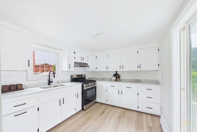 250 Chancery St, New Bedford, MA 02740