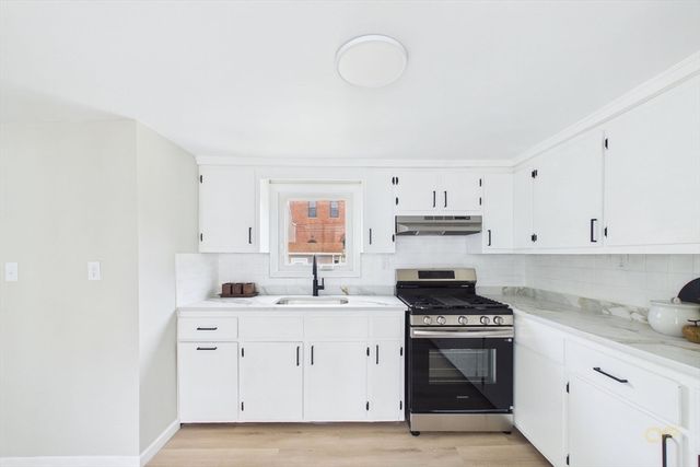 250 Chancery St, New Bedford, MA 02740