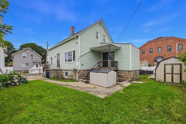250 Chancery St, New Bedford, MA 02740