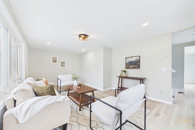 250 Chancery St, New Bedford, MA 02740