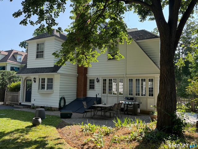 25 Walbridge Road, West Hartford, CT 06119