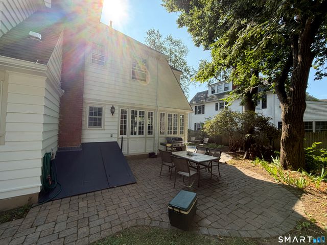 25 Walbridge Road, West Hartford, CT 06119