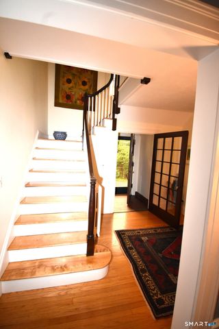 25 Walbridge Road, West Hartford, CT 06119