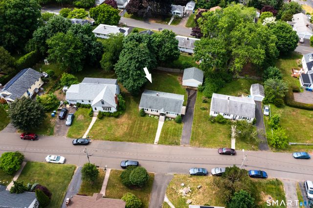 25 Harrison Drive, Hamden, CT 06514