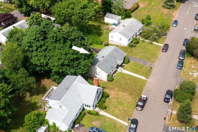 25 Harrison Drive, Hamden, CT 06514