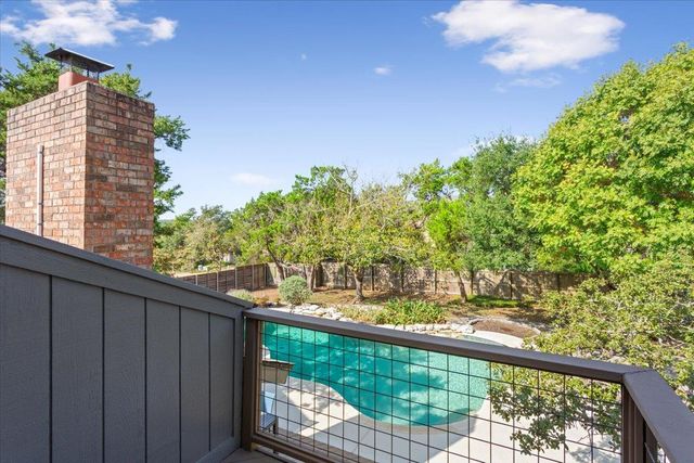 9800 Ravenwood CV, Austin, TX 78750