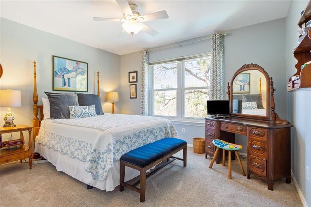 9800 Ravenwood CV, Austin, TX 78750