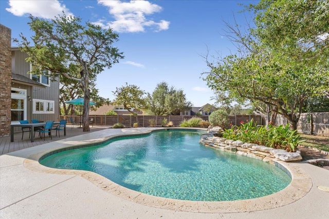 9800 Ravenwood CV, Austin, TX 78750