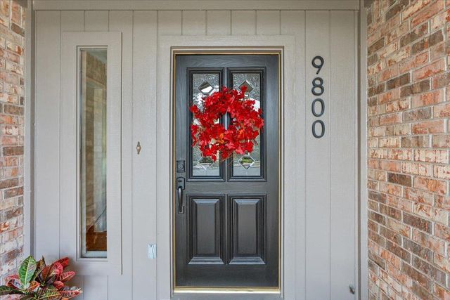 9800 Ravenwood CV, Austin, TX 78750