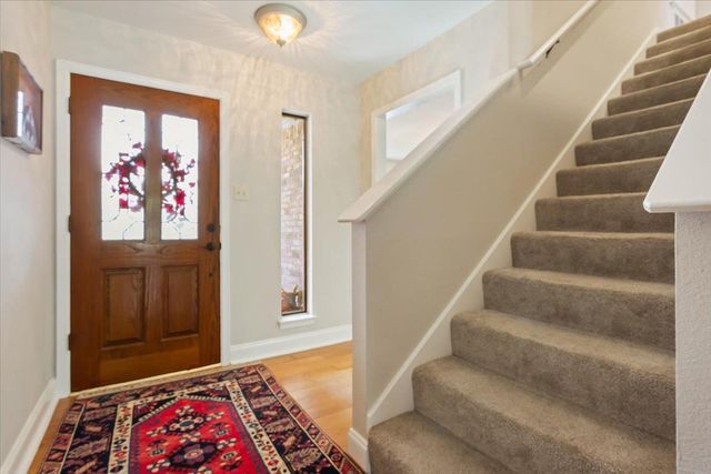 9800 Ravenwood CV, Austin, TX 78750