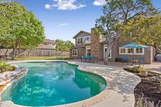 9800 Ravenwood CV, Austin, TX 78750