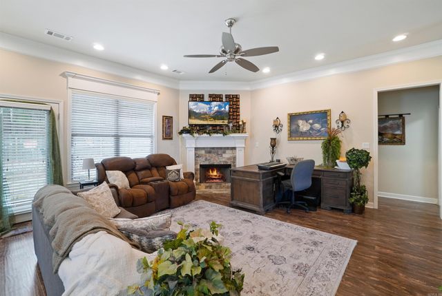 123 Nantucket Loop, Maumelle, AR 72113