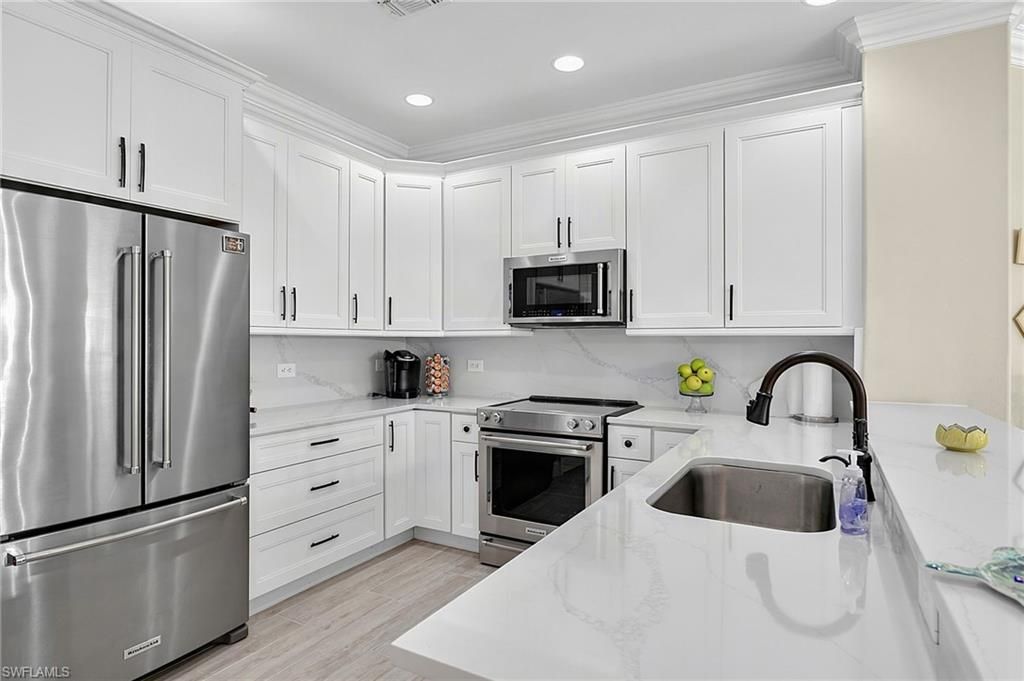 8760 Stockbridge DR, FORT MYERS, FL 33908 — photo 4