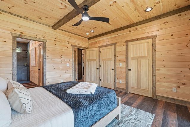 250 Wolf Creek Circle, Mineral Bluff, GA 30559
