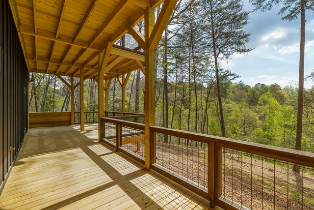 250 Wolf Creek Circle, Mineral Bluff, GA 30559
