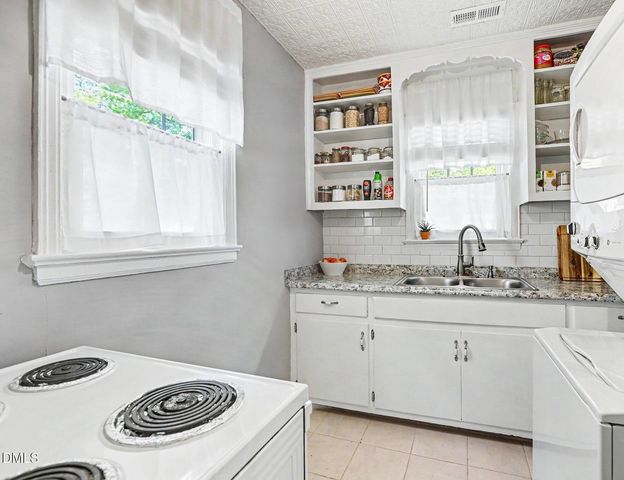 517 E Club Boulevard, Durham, NC 27704