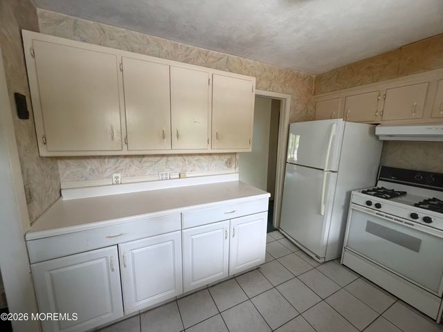 717 Howell Drive, Brielle, NJ 08730