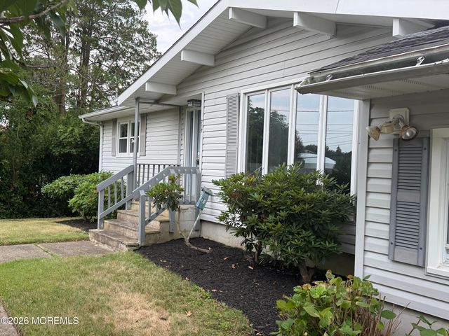 717 Howell Drive, Brielle, NJ 08730