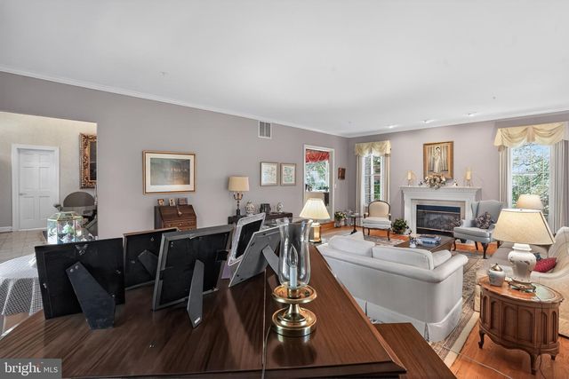 4407 HOLLY HILL RD, Hyattsville, MD 20782